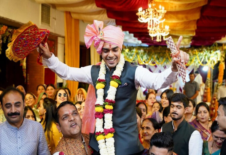 जोधपुर में मामा शिवराज सिंह चौहान के बेटे की शादी कल, आज से VIP मूवमेंट, उतरेंगे 12 चार्टर विमान जोधपुर में मामा शिवराज सिंह चौहान के बेटे की शादी कल, आज से VIP मूवमेंट, उतरेंगे 12 चार्टर विमान