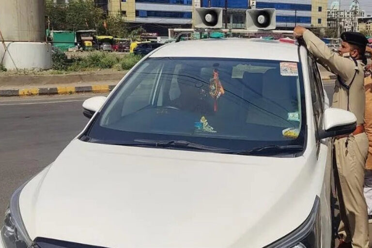 सीहोर में जनप्रतिनिधियों ने शासन के नियमों का पालन करते हुए अपनी गाड़ियों से हूटर हटाने शुरू कर दिए