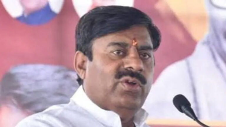 विधायक रामेश्वर शर्मा ने कहा कि ईद के मौके पर खुश रहना चाहिए, मिठी ईद है मीठा खाओ मीठा बोलो… विधायक रामेश्वर शर्मा ने कहा कि ईद के मौके पर खुश रहना चाहिए, मिठी ईद है मीठा खाओ मीठा बोलो…