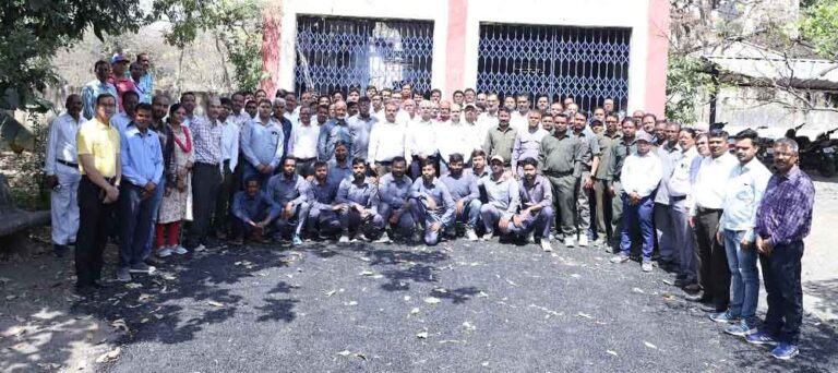 एम.पी. ट्रांस्को में मनाया गया राष्ट्रीय लाइनमैन दिवस, जबलपुर में 90 लाइनमैन किये गये सम्मानित एम.पी. ट्रांस्को में मनाया गया राष्ट्रीय लाइनमैन दिवस, जबलपुर में 90 लाइनमैन किये गये सम्मानित