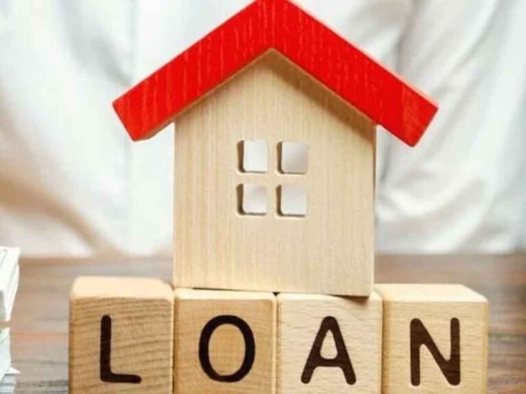 RBI वित्तीय वर्ष 2025-26 में रेपो रेट कम कर सकता है, 1 अप्रैल के बाद लोन लेने वालों के लिए मिलेगी बड़ी राहत RBI वित्तीय वर्ष 2025-26 में रेपो रेट कम कर सकता है, 1 अप्रैल के बाद लोन लेने वालों के लिए मिलेगी बड़ी राहत