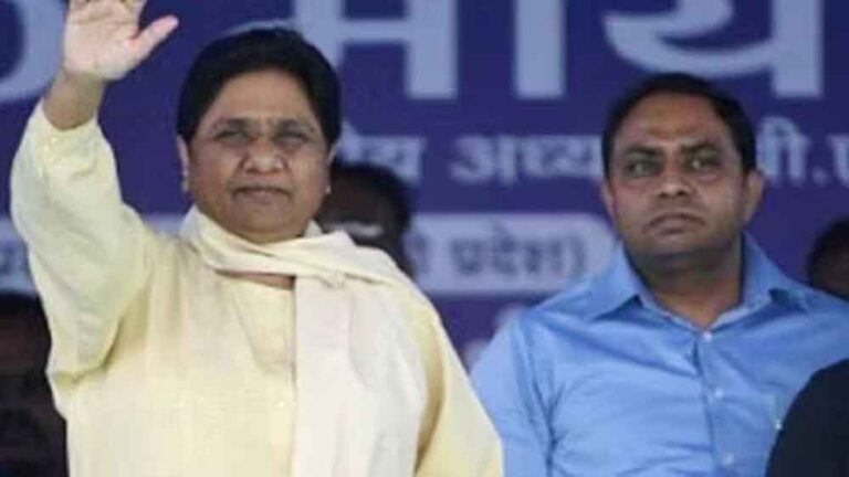 भतीजे आकाश को बाहर करने के बाद फैसला- मायावती के भाई आनंद कुमार पार्टी के नेशनल कॉर्डिनेटर नहीं रहेंगे भतीजे आकाश को बाहर करने के बाद फैसला- मायावती के भाई आनंद कुमार पार्टी के नेशनल कॉर्डिनेटर नहीं रहेंगे