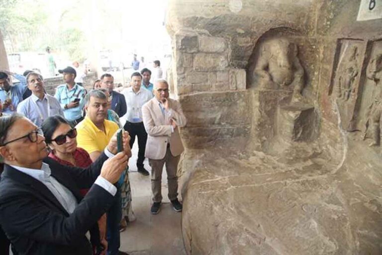 सांची के स्तूप प्रदेश में स्थापत्यकला का अद्भुत नमूना है : डॉ. पनगढ़िया सांची के स्तूप प्रदेश में स्थापत्यकला का अद्भुत नमूना है : डॉ. पनगढ़िया