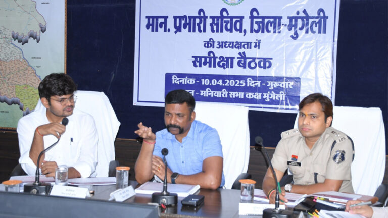 प्रभारी सचिव डॉ. एस. भारतीदासन ने कुपोषण मुक्ति के लिए विशेष अभियान चलाने के निर्देश