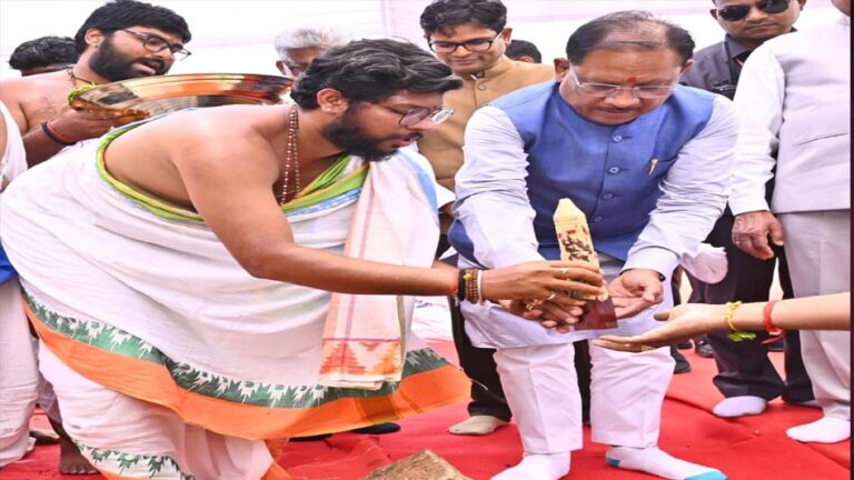 नई औद्योगिक नीति से नई संभावनाओं का निर्माण, नवा रायपुर को बनाएंगे छत्तीसगढ़ की सिलिकॉन वैली: मुख्यमंत्री विष्णुदेव साय