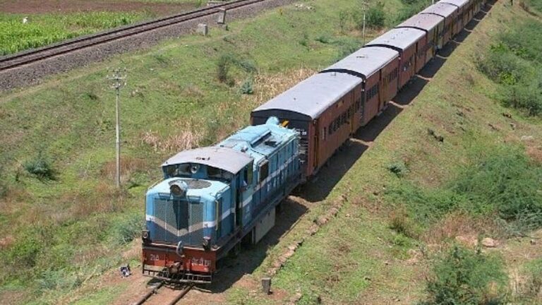 नैरोगेज के पांच इंजनों को भेजने के लिए आदेश एक साल पहले हो चुके