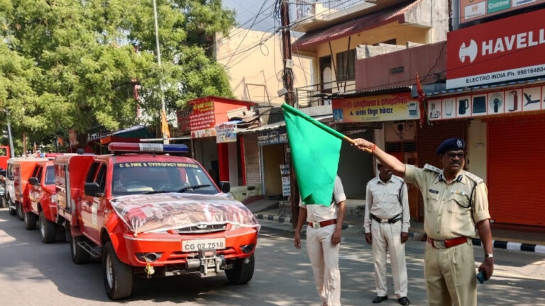 बिलासपुर : अग्नि सुरक्षा जागरूकता के लिए शहर में निकाली गई रैली बिलासपुर : अग्नि सुरक्षा जागरूकता के लिए शहर में निकाली गई रैली