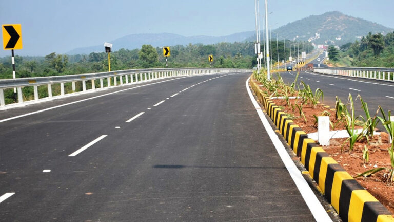मध्य प्रदेश में बनेगा नया ‘वेस्टर्न बायपास’, कई गांवों की ली जाएगी जमीन, 15 गांवों से होकर गुजरेगा मध्य प्रदेश में बनेगा नया ‘वेस्टर्न बायपास’, कई गांवों की ली जाएगी जमीन, 15 गांवों से होकर गुजरेगा