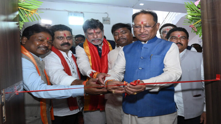मुख्यमंत्री विष्णु देव साय ने जगदलपुर में जल संसाधन विभाग के मुख्य अभियंता कार्यालय का शुभारंभ मुख्यमंत्री विष्णु देव साय ने जगदलपुर में जल संसाधन विभाग के मुख्य अभियंता कार्यालय का शुभारंभ