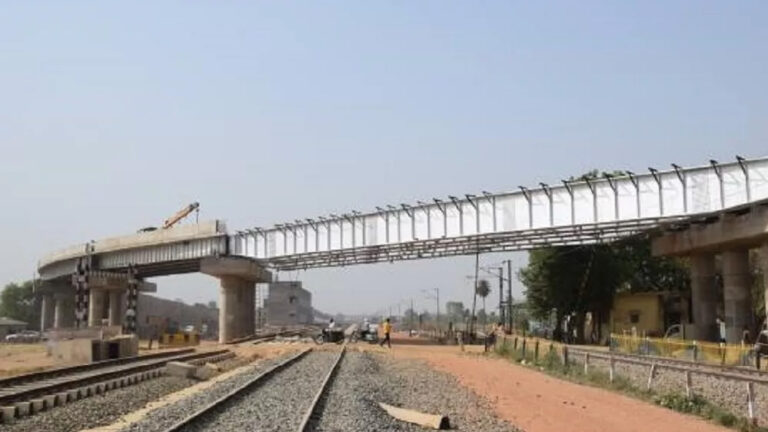 आशिमा मॉल से बावड़िया कलां के बीच ओवरब्रिज का लाभ रोज आवागमन करने वाले लाखों लोगों को मिलेगा