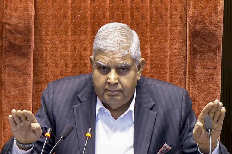 ‘ राष्ट्रपति को आदेश नहीं दे सकतीं अदालतें’, उपराष्ट्रपति ने SC के फैसले पर जताई नाराजगी; कहा- आर्टिकल 142 न्यूक्लियर मिसाइल बन गया