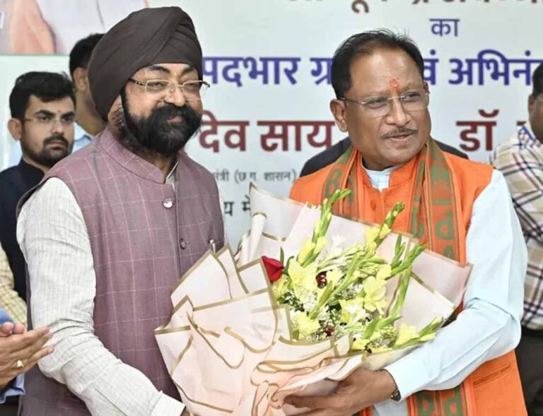 अक्षय ऊर्जा के क्षेत्र में छत्तीसगढ़ के समग्र विकास में क्रेडा की भूमिका अत्यंत महत्वपूर्ण : मुख्यमंत्री साय अक्षय ऊर्जा के क्षेत्र में छत्तीसगढ़ के समग्र विकास में क्रेडा की भूमिका अत्यंत महत्वपूर्ण : मुख्यमंत्री साय