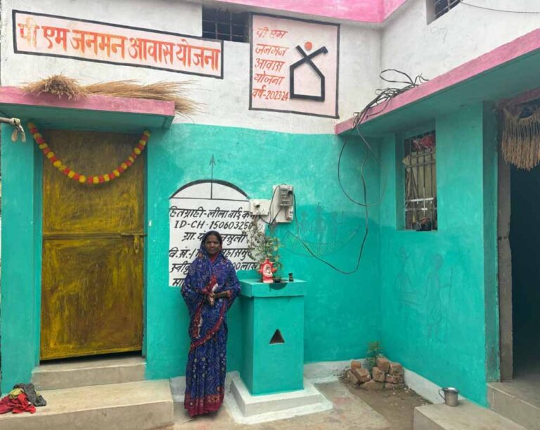 चैत्र नवरात्रि के अवसर पर 15 परिवारों ने किया गृह प्रवेश