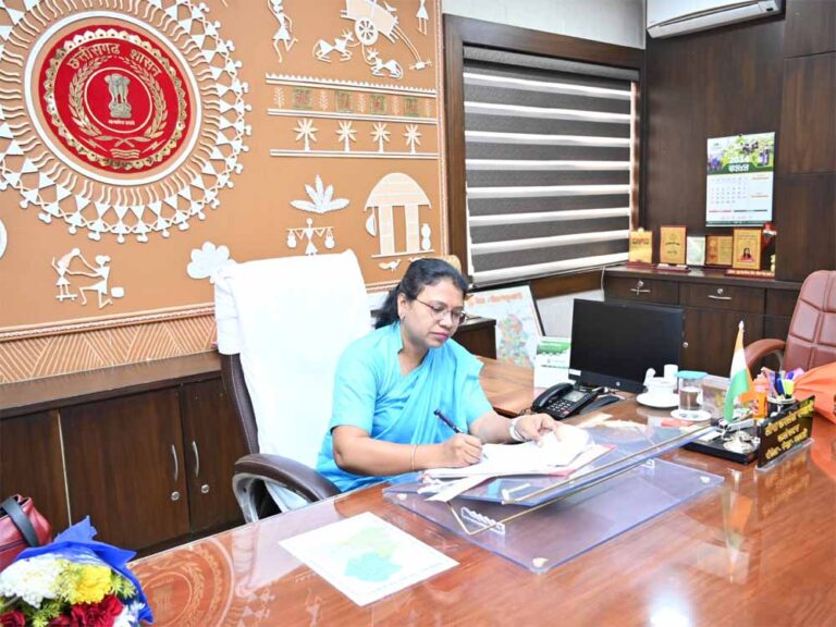 शिक्षकों की शत प्रतिशत उपस्थिति और 12 अप्रैल तक मूल्यांकन कार्य पूर्ण करने दिए निर्देश शिक्षकों की शत प्रतिशत उपस्थिति और 12 अप्रैल तक मूल्यांकन कार्य पूर्ण करने दिए निर्देश