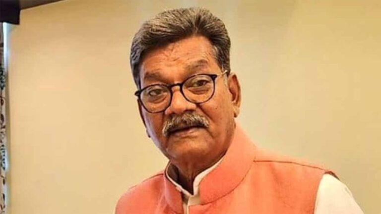 फेल हुई डबल इंजन सरकार, धान नीलामी से छत्तीसगढ़ को होगा 7 हजार करोड़ का नुकसान: चरण दास महंत फेल हुई डबल इंजन सरकार, धान नीलामी से छत्तीसगढ़ को होगा 7 हजार करोड़ का नुकसान: चरण दास महंत