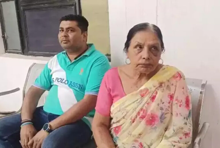 बहू ने सास को जमीन पर पटककर पीटा फिर बाल पकड़कर घसीटा, पति को भी पिटवाया, ग्वालियर में बहू का खौफनाक वीडियो