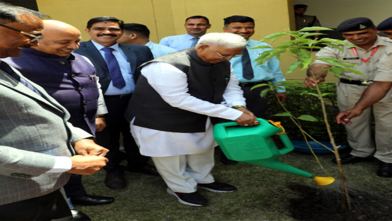 राज्यपाल, एडीपीओ ट्रेनिंग के समापन सत्र में हुए शामिल राज्यपाल, एडीपीओ ट्रेनिंग के समापन सत्र में हुए शामिल