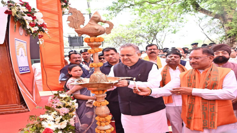 मुख्यमंत्री विष्णु देव साय ने अक्षय ऊर्जा क्षेत्र में 50 करोड़ रुपए से अधिक के कार्यों का लोकार्पण और भूमिपूजन