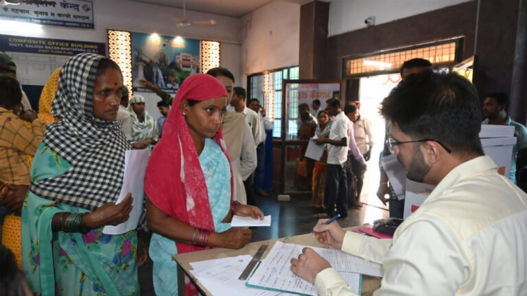 सुशासन तिहार को लेकर लोगों में उत्साह, नगरीय निकायों में आमजन से लिए जाएंगे आवेदन सुशासन तिहार को लेकर लोगों में उत्साह, नगरीय निकायों में आमजन से लिए जाएंगे आवेदन