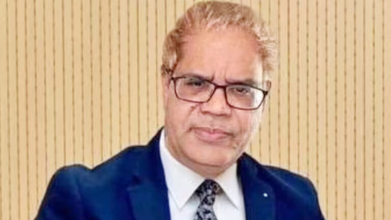 मिशनरी अस्पताल में फर्जी डॉक्टर ने कर डाली 15 हार्ट सर्जरी, 7 लोगों की मौत, पूर्व स्पीकर भी शामिल मिशनरी अस्पताल में फर्जी डॉक्टर ने कर डाली 15 हार्ट सर्जरी, 7 लोगों की मौत, पूर्व स्पीकर भी शामिल