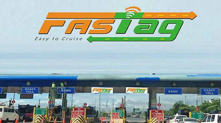 अब बार-बार टोल प्लाजा पर रुकने की झंझट खत्म, सरकार जल्द ही नई टोल पॉलिसी लागू करने जा रही है, समय और पैसा दोनों बचेंगे अब बार-बार टोल प्लाजा पर रुकने की झंझट खत्म, सरकार जल्द ही नई टोल पॉलिसी लागू करने जा रही है, समय और पैसा दोनों बचेंगे