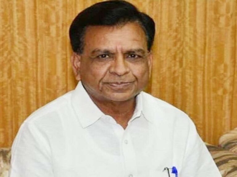 भगवान महावीर ने समाज को सत्य, अहिंसा और त्याग का मार्ग दिखाया : उप मुख्यमंत्री देवड़ा