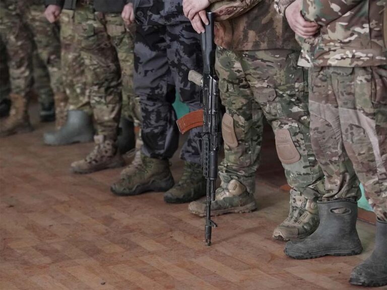 रूस और यूक्रेन के बीच जारी बीते तीन साल से जंग जारी, रूसी सैनिक की पत्नी ने पति को दी थी सलाह, कोर्ट ने सुनाई सजा