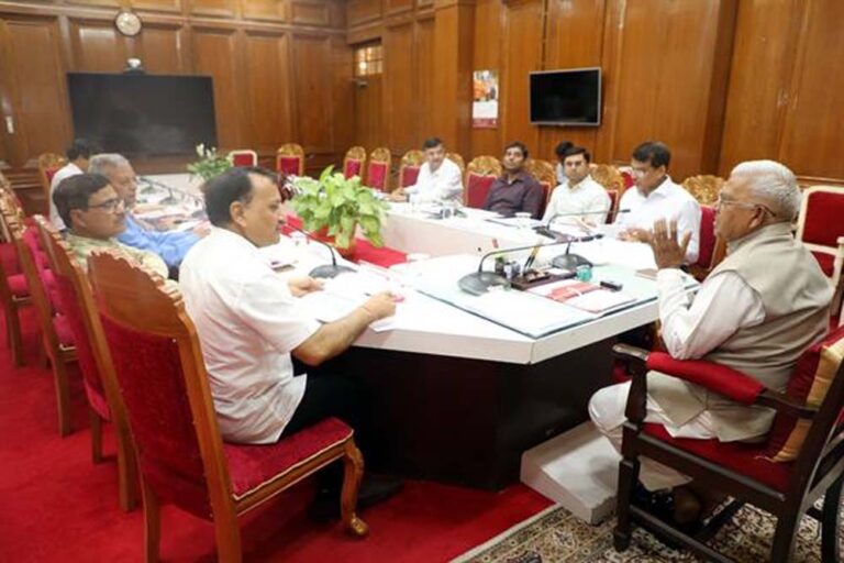 रेडक्रॉस इकाइयों के निर्वाचन की हो नियमित व्यवस्था :राज्यपाल पटेल रेडक्रॉस इकाइयों के निर्वाचन की हो नियमित व्यवस्था :राज्यपाल पटेल