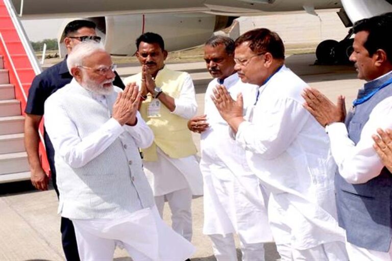 प्रधानमंत्री मोदी का ग्वालियर आगमन पर हुआ स्वागत