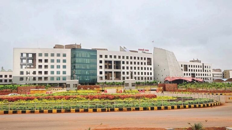 छत्तीसगढ़ सरकार ने 11 जिलों के कलेक्टर और 41 आईएएस अधिकारियों के प्रभार बदले