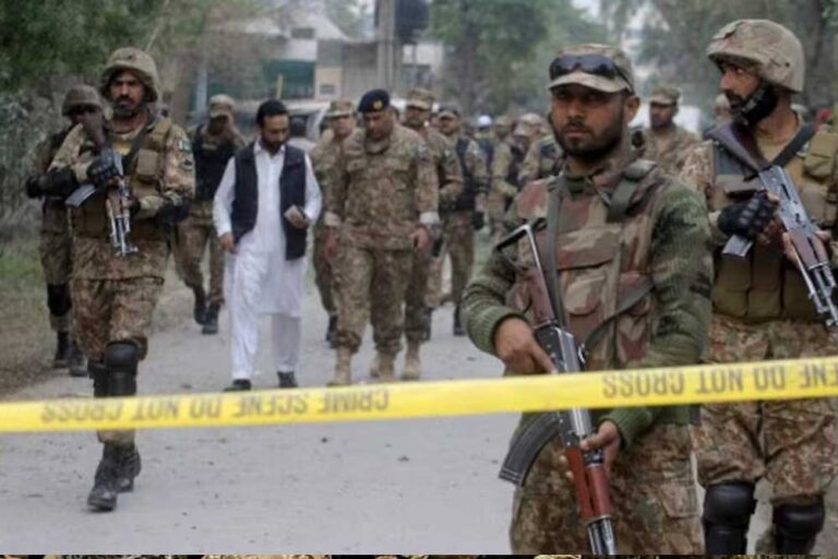 पाकिस्तान ने भारत के पंजाब के सिख इलाकों में छह बैलिस्टिक मिसाइलें दागीं पाकिस्तान ने भारत के पंजाब के सिख इलाकों में छह बैलिस्टिक मिसाइलें दागीं