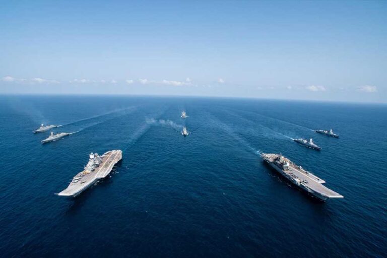 ऑपरेशन सिंदूर भारतीय नौसेना ने 36 युद्धपोतों की तैनाती,  INS विक्रांत, ब्रह्मोस-लैस विध्वंसक, स्टील्थ फ्रिगेट और पनडुब्बियां शामिल