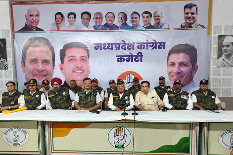 अगर नेताओं के खिलाफ जल्द कार्रवाई नहीं होगी, तो देशभर के पूर्व सैनिक सड़कों पर उतरेंगे- कांग्रेस सैनिक प्रकोष्ठ