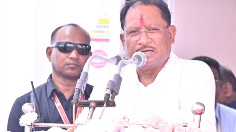 मुख्यमंत्री विष्णु देव साय ने मुरमुंदा के हाईस्कूल को हायर सेकण्डरी स्कूल में उन्नयन की घोषणा