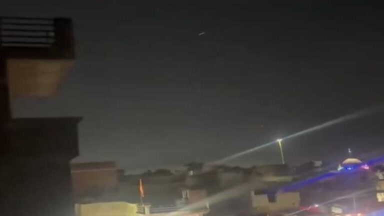 पाक मिसाइलों को हवा में उड़ा रहा भारत का डिफेंस सिस्टम, अब इंडियन आर्मी का काउंटर अटैक