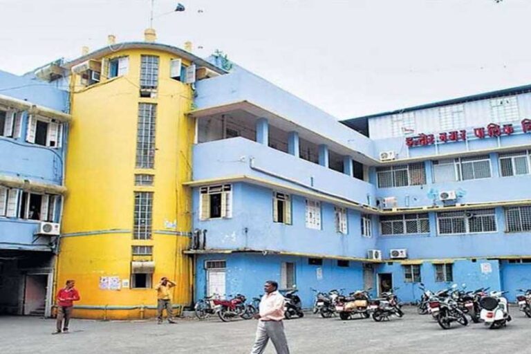 नगर निगम का पोर्टल 1अप्रैल से बंद, लोगों को टैक्स भरने में परेशानी हो रही नगर निगम का पोर्टल 1अप्रैल से बंद, लोगों को टैक्स भरने में परेशानी हो रही