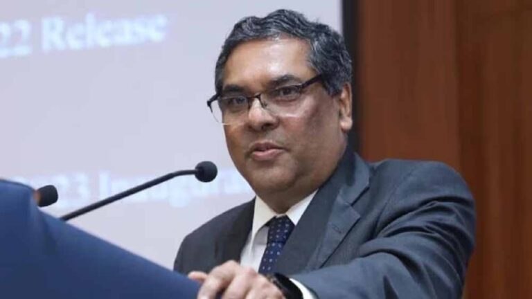 देश के मौजूदा मुख्य न्यायाधीश जस्टिस संजीव खन्ना का अंतिम कार्यदिवस, इस दौरान कहा-रिटायरमेंट के बाद नहीं लूंगा कोई पद देश के मौजूदा मुख्य न्यायाधीश जस्टिस संजीव खन्ना का अंतिम कार्यदिवस, इस दौरान कहा-रिटायरमेंट के बाद नहीं लूंगा कोई पद