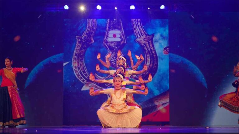 WAVES 2025 : वैश्विक मंच पर अमृतस्य मध्यप्रदेश ने बिखेरी अतुलनीय मध्य प्रदेश की अनुपम छटा WAVES 2025 : वैश्विक मंच पर अमृतस्य मध्यप्रदेश ने बिखेरी अतुलनीय मध्य प्रदेश की अनुपम छटा