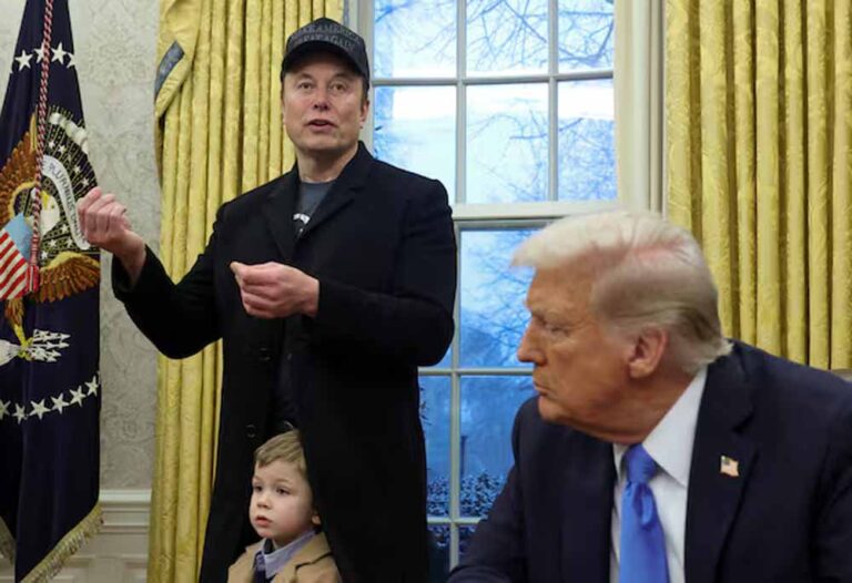 एलन मस्क ने इस वर्ष के अंत में भारत की यात्रा की योजना की घोषणा की, हाई-स्पीड इंटरनेट क्रांति के खोल दिए द्वार एलन मस्क ने इस वर्ष के अंत में भारत की यात्रा की योजना की घोषणा की, हाई-स्पीड इंटरनेट क्रांति के खोल दिए द्वार