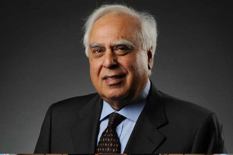 सिब्बल ने कहा कि इन-हाउस जांच के आधार पर जज को पद से नहीं हटाया जा सकता, उस जांच की वैधानिकता पर भी सवाल