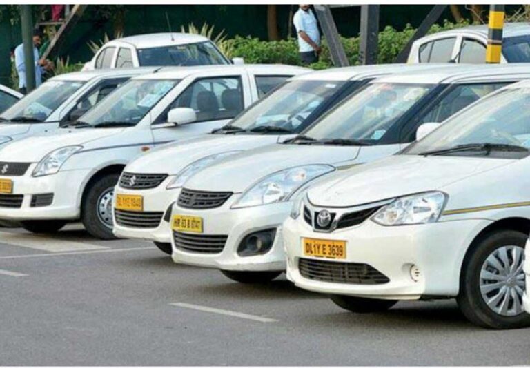 इंदौर RTO ने प्राइवेट गाड़ियों को टैक्सी के रूप में चलाने वालो पर की कार्रवाई,  गाड़ी की जब्त