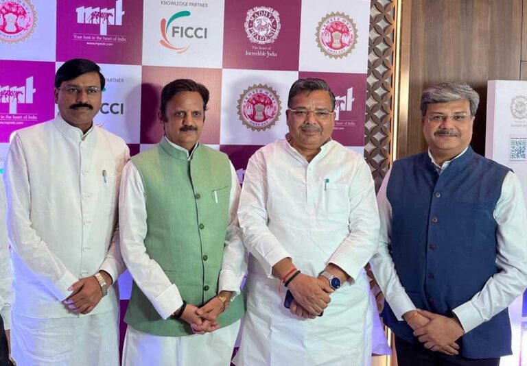 पर्यटन को बढ़ावा देने के लिए मध्यप्रदेश और उत्तर प्रदेश के बीच हुआ एमओयू