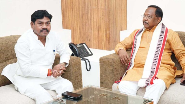 मंत्री नेताम ने कहा कि CM के नेतृत्व में सरकार किसान, गरीब, मजदूर और कमजोर वर्गो के विकास के लिए प्राथमिकता के साथ काम कर रही