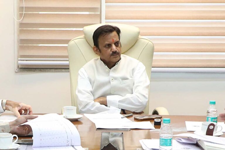 उप मुख्यमंत्री शुक्ल 15वें वित्त आयोग एवं पीएम-अभिम अंतर्गत स्वास्थ्य विकास कार्यों की संभागवार वृहद समीक्षाने