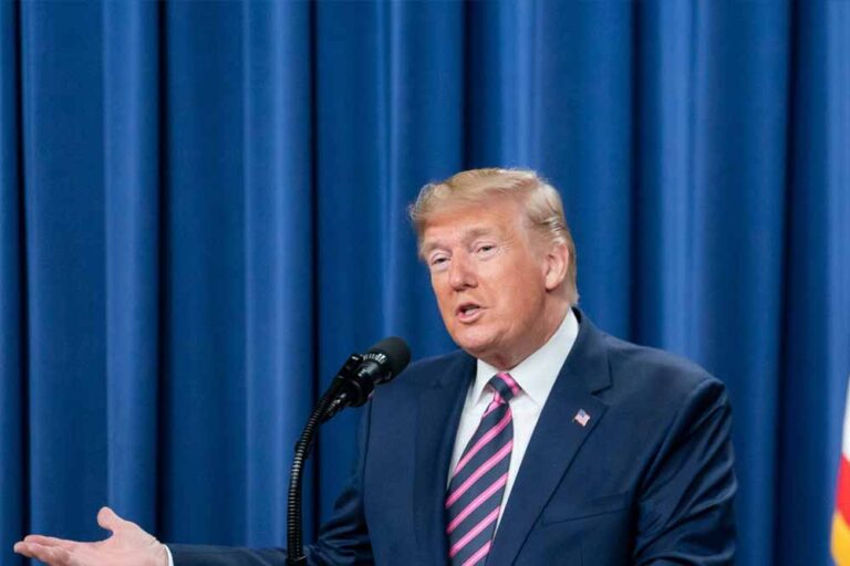 ट्रंप बोले- किसी भी तरह ईरान को यूरेनियम संवर्धन की इजाजत नहीं देंगे ट्रंप बोले- किसी भी तरह ईरान को यूरेनियम संवर्धन की इजाजत नहीं देंगे