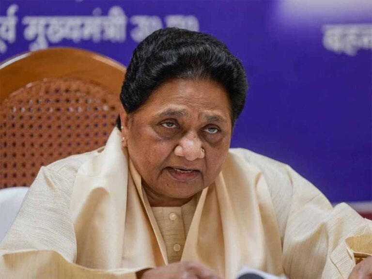 तबादलों में भ्रष्टाचार के मामलों की विजिलेंस और एसआईटी बनाकर जांच की जानी चाहिए: मायावती