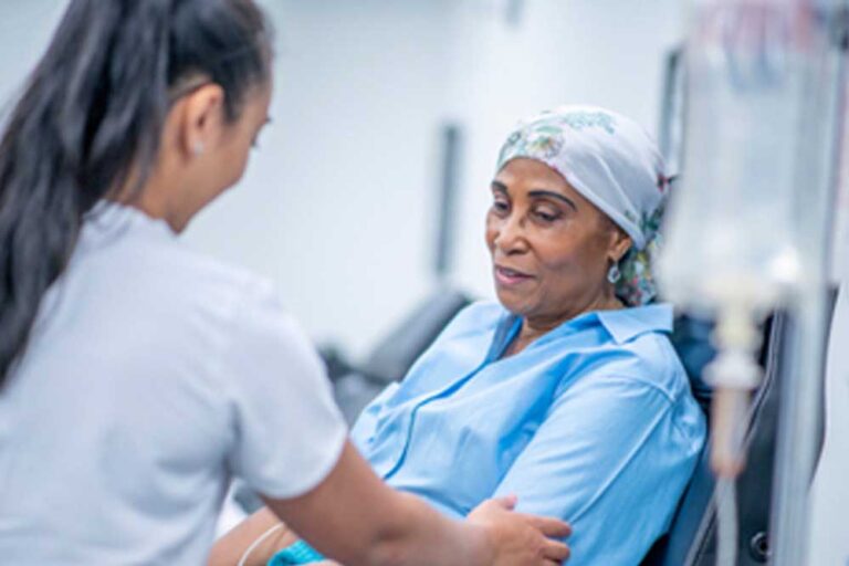 हिंगोली जिले में स्वास्थ्य अलर्ट: 14,500 महिलाओं में मिले कैंसर के लक्षण