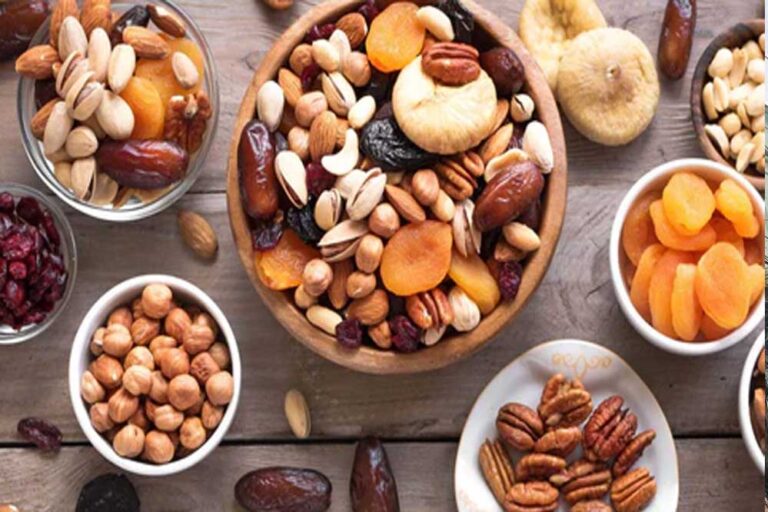 MP में अफसरों की ‘दावत’ का जलवा: 1 घंटे में 13 किलो काजू-बादाम, 2 किलो घी किया साफ