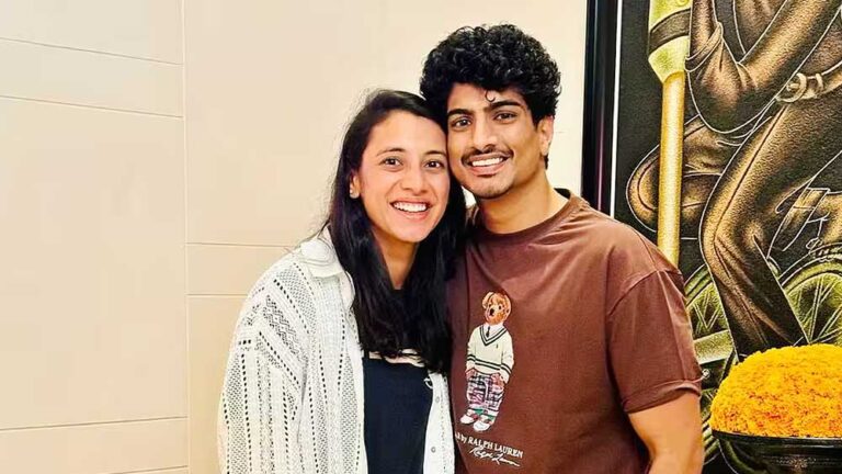 क्रिकेटर और डायरेक्टर की लव स्टोरी: प्यार में डूबी स्मृति मंधाना