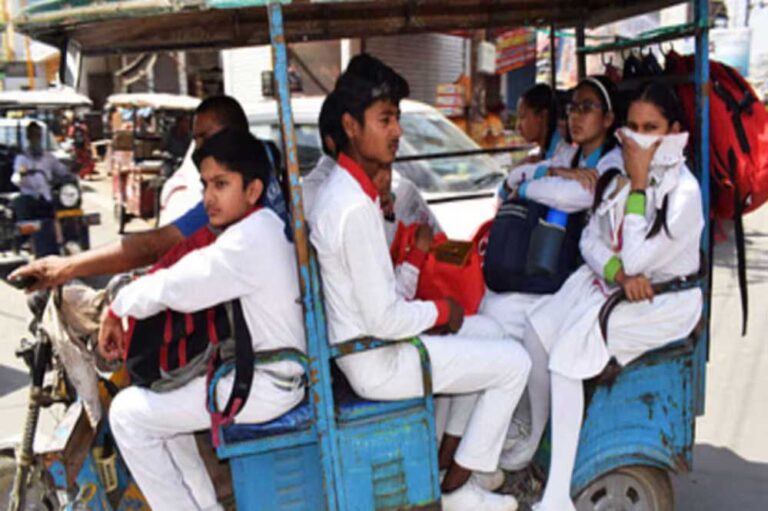 आज से राजधानी के 12 रूटों पर ई-रिक्शा बैन, पार्किंग पर भी लगाम